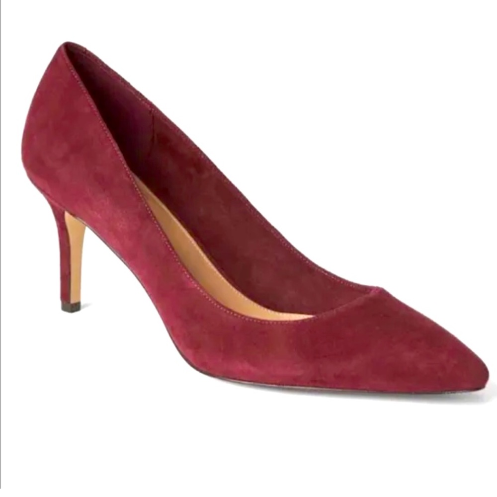 Brand new wine colored gap size 9 pumps NWOT